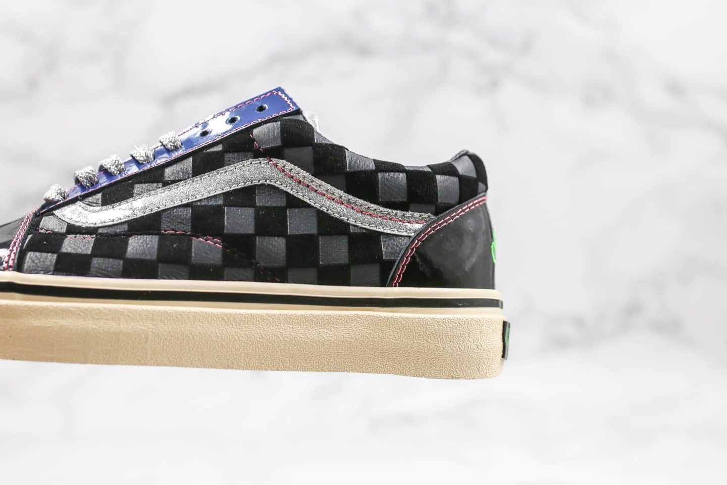 万斯VANS VAULT X FEATURE OLD SKOOL AUTHENTIC公司级版本联名款低帮丝绒漆皮灯芯绒蓝粉色撞色拼接棋盘盒子原档案数据开发