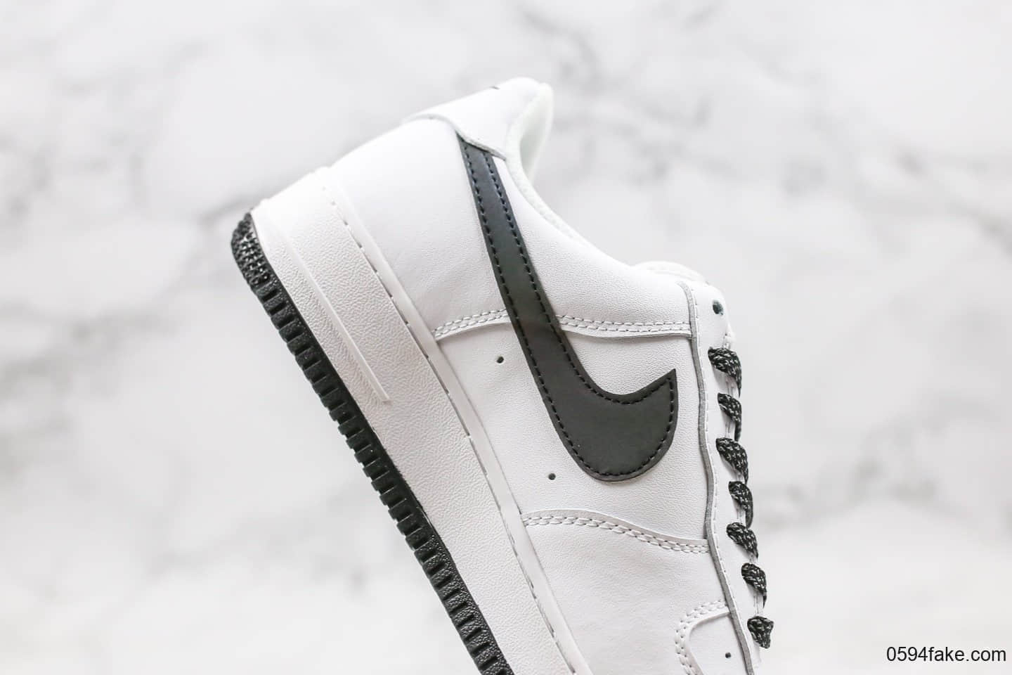 耐克Nike Air Force 1 Low White Static公司级版本低帮空军一号黑白色满天星变色龙内置气垫原盒原标3M反光 货号：366751-808