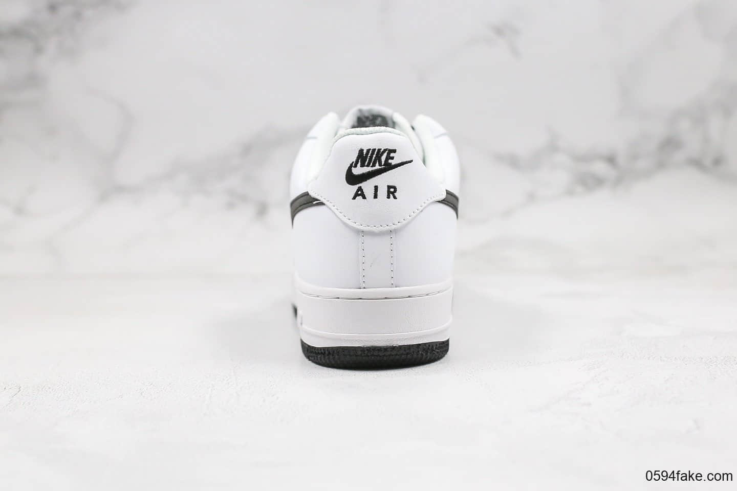 耐克Nike Air Force 1 Low White Static公司级版本低帮空军一号黑白色满天星变色龙内置气垫原盒原标3M反光 货号：366751-808