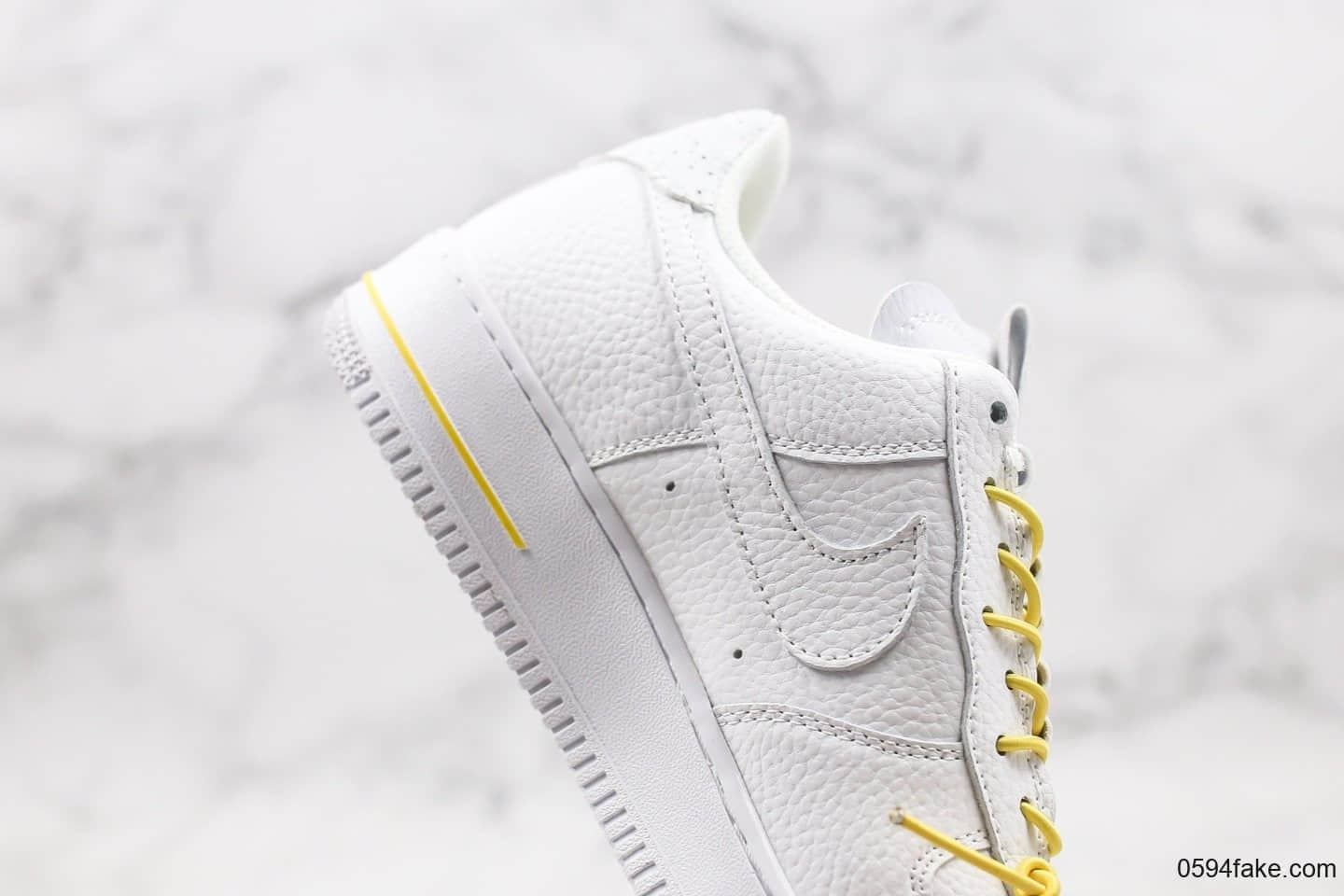 耐克Nike Air Force 1 Lux“White” WMNS公司级版本抽绳解构白黄配色全鞋定制头层皮 货号：898889-104