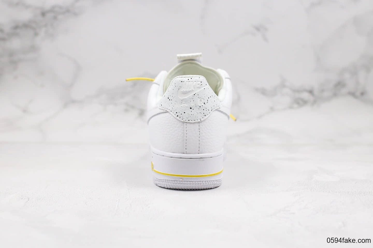 耐克Nike Air Force 1 Lux“White” WMNS公司级版本抽绳解构白黄配色全鞋定制头层皮 货号：898889-104