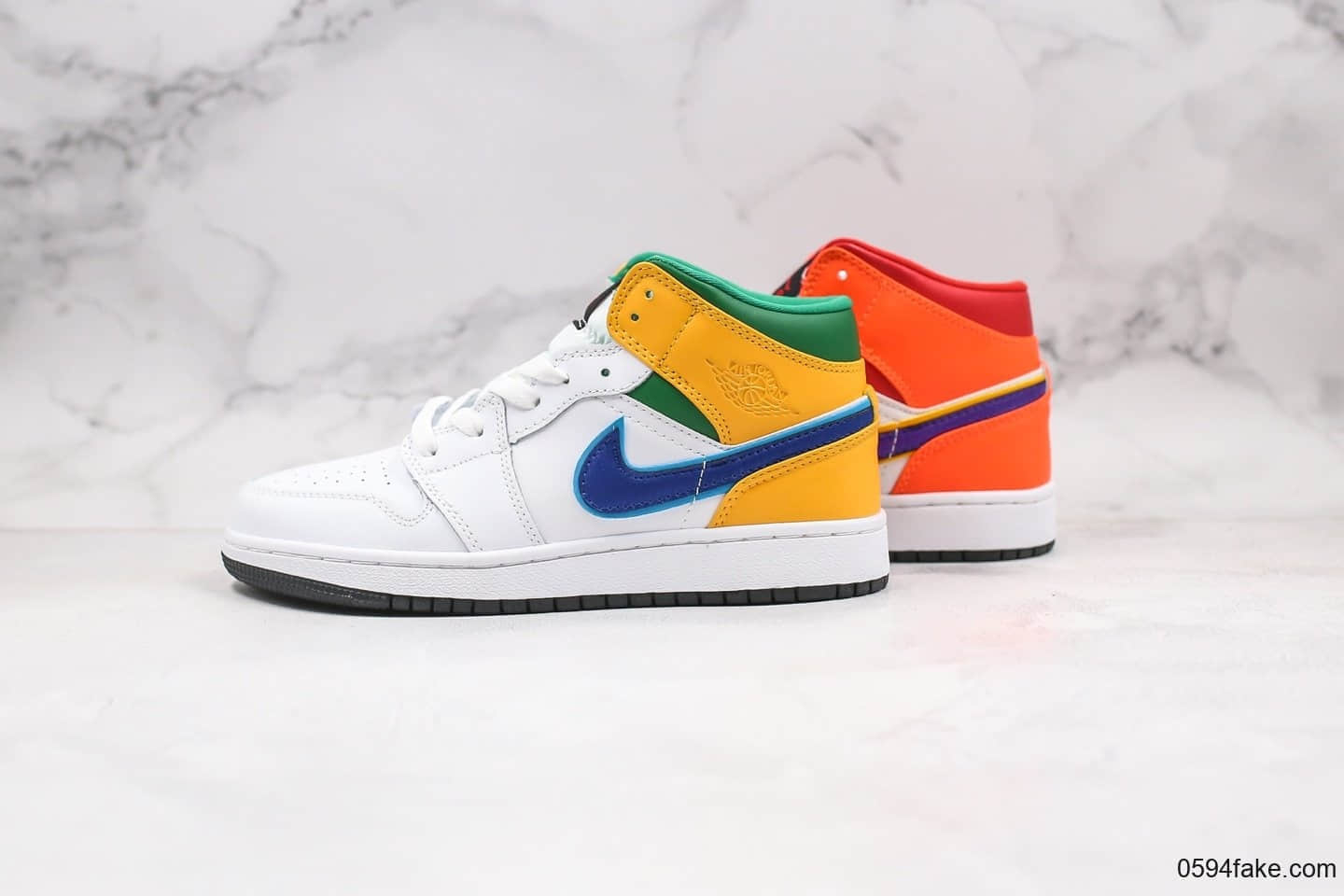 耐克Nike Air Jordan 1 Mid GS纯原版本乔丹1代中帮篮球鞋糖果鸳鸯配色原厂头层软牛皮区别市面通货 货号：554725-128