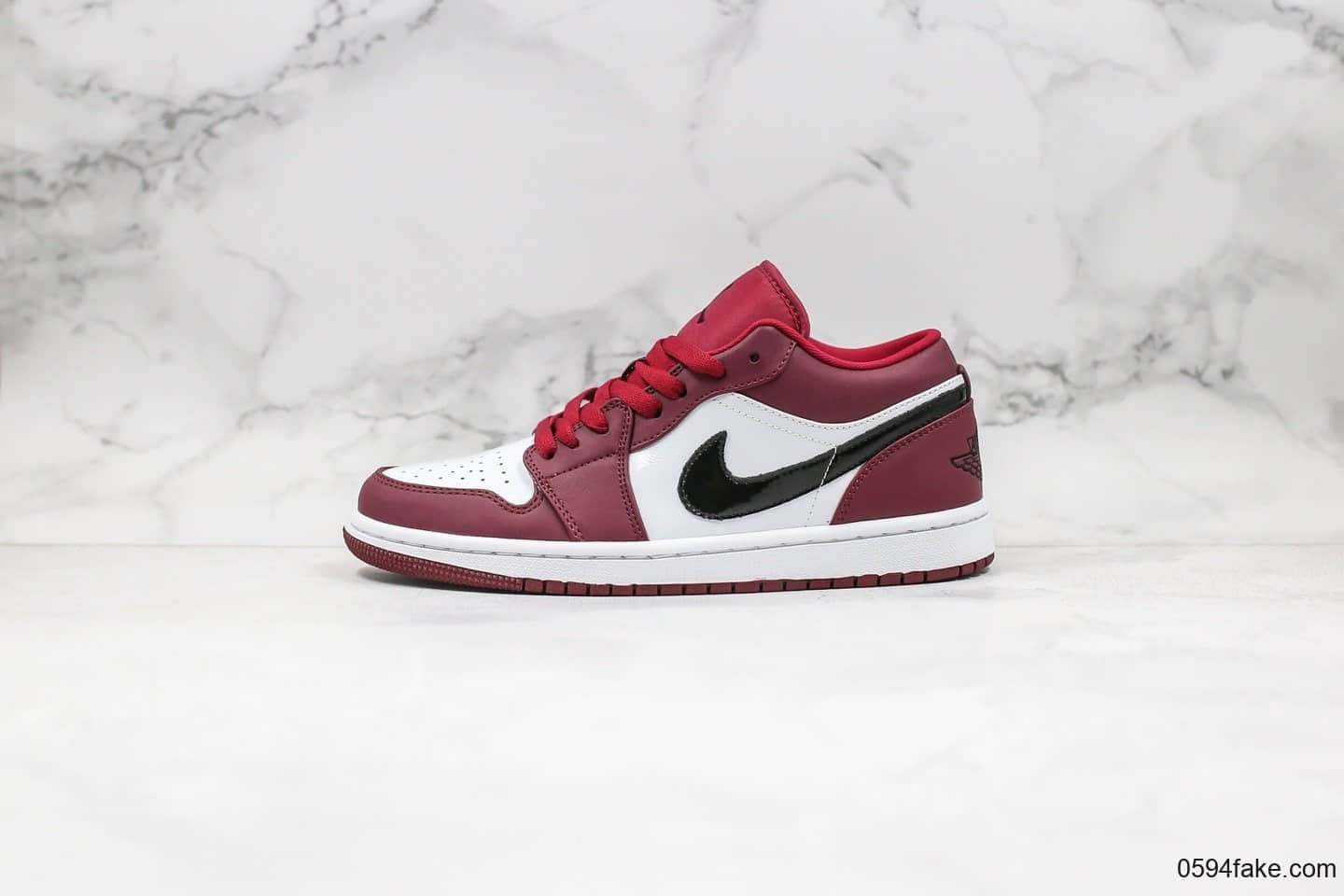 乔丹Air Jordan 1 Low “Noble Red”纯原版本低帮AJ1玫瑰酒红配色原鞋开模 货号：553558-604