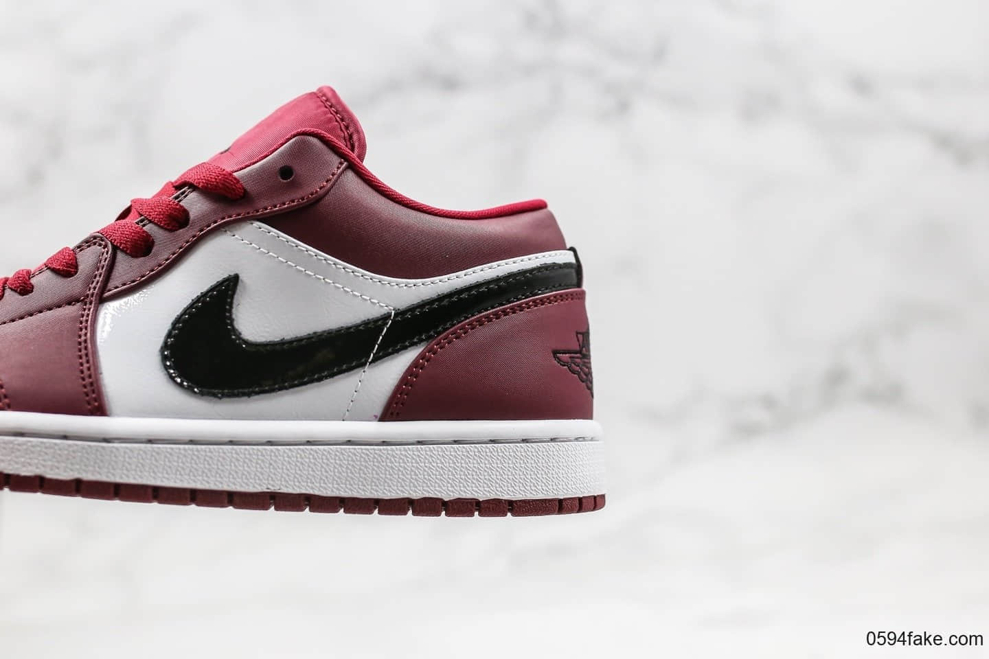 乔丹Air Jordan 1 Low “Noble Red”纯原版本低帮AJ1玫瑰酒红配色原鞋开模 货号：553558-604