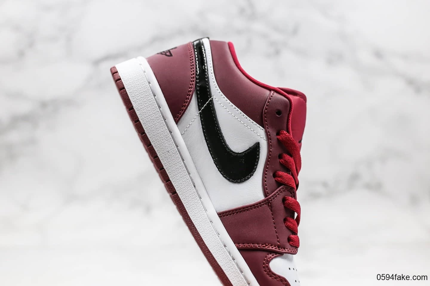 乔丹Air Jordan 1 Low “Noble Red”纯原版本低帮AJ1玫瑰酒红配色原鞋开模 货号：553558-604