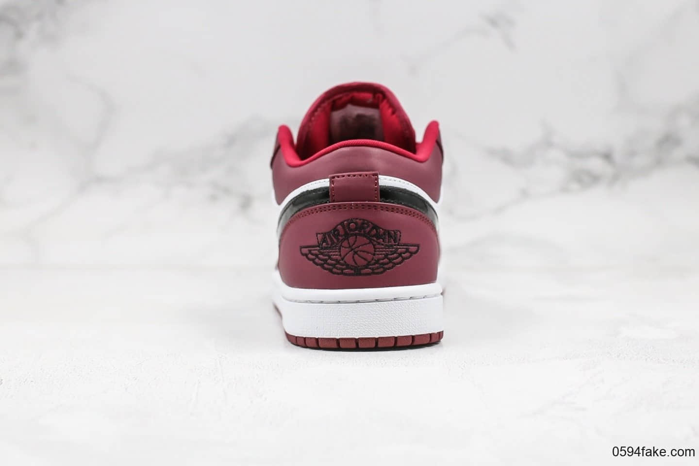 乔丹Air Jordan 1 Low “Noble Red”纯原版本低帮AJ1玫瑰酒红配色原鞋开模 货号：553558-604