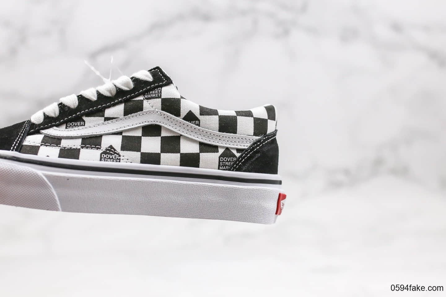 万斯Vans Dover Street Market 2020公司级版本Vans春季帆布鞋经典黑白棋盘格原厂硫化内置钢印