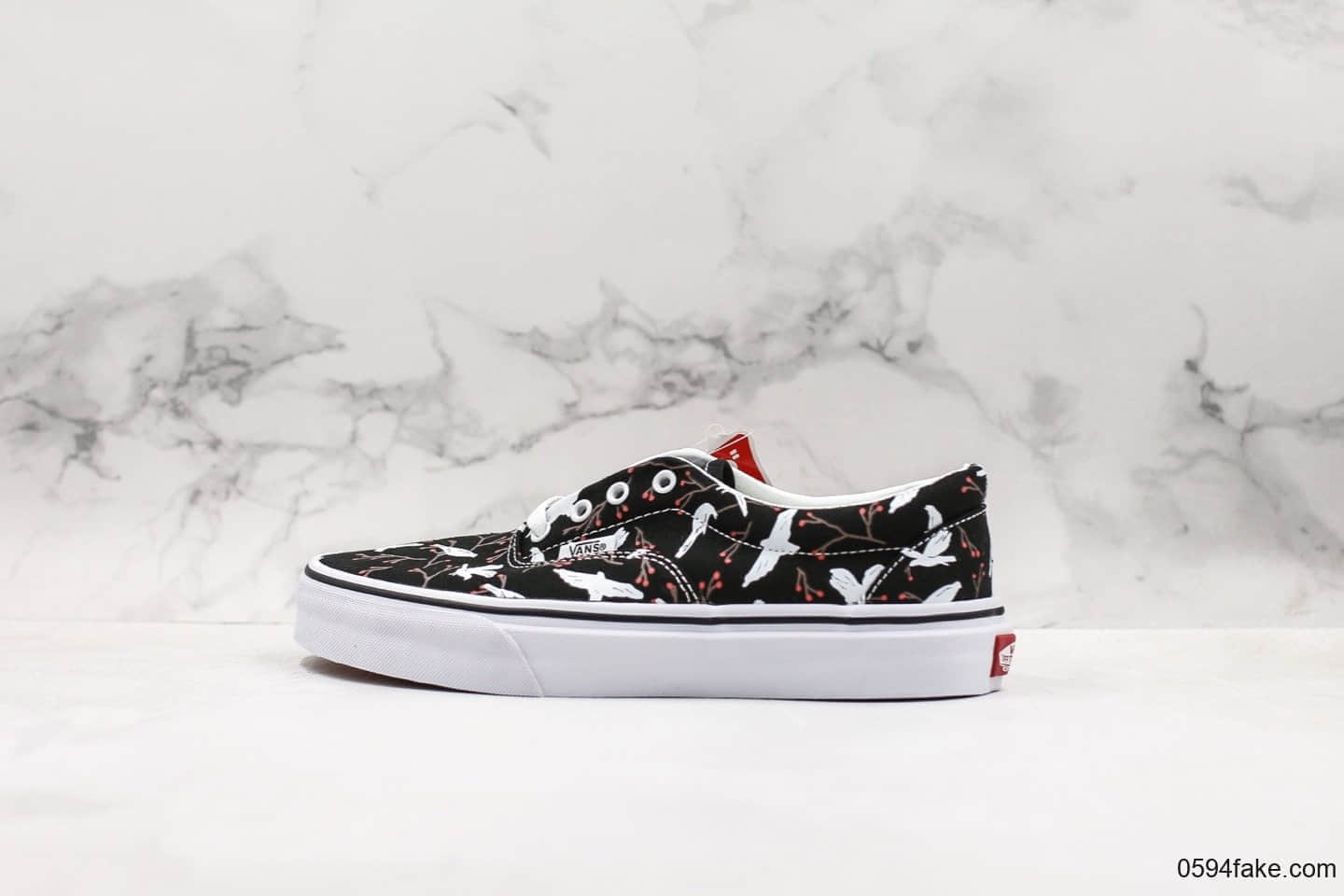 万斯Vans ERA公司级版本低帮帆布鞋黑色白鸽和平鸽印花配色区别市面通货 货号：VN0A38FRTNZ