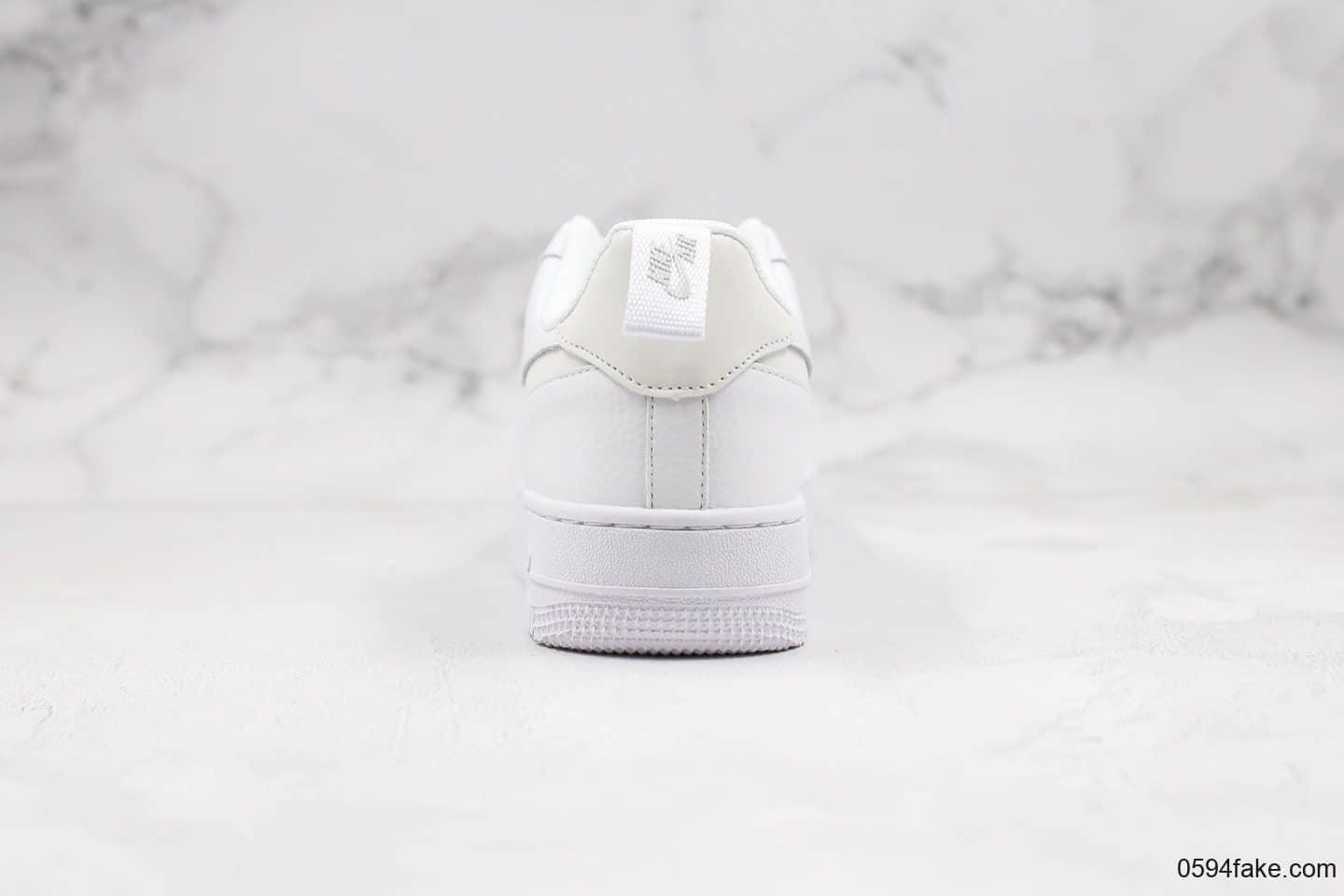 耐克Nike Air Force 1 Low 07纯原版本低帮空军一号白色侧边小LOGO内置气垫原盒原标 货号：CV3039-100