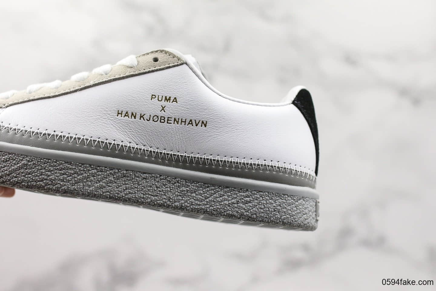 彪马Han Kjobenhavn x Puma Clyde Stitched公司级版本丹麦高街潮牌联名克莱德金标系列复古板鞋灰白生胶配色原盒原标