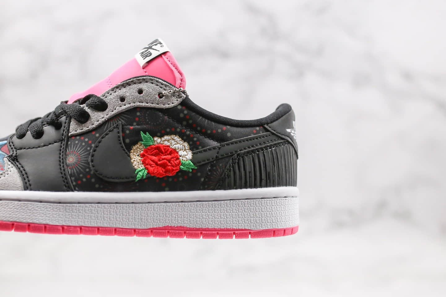 乔丹Air Jordan 1 Low纯原版本低帮AJ1农历新年中国年黑粉色鸳鸯配色原盒配件齐全 货号：CW0418-006