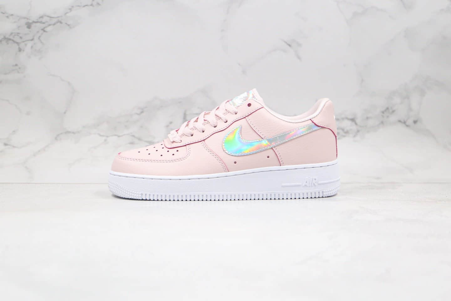 耐克Nike Air Force 1 Low Releasing in Pink纯原版本低帮空军一号粉镭射内置气垫正确鞋面材质 货号：CJ1646-600