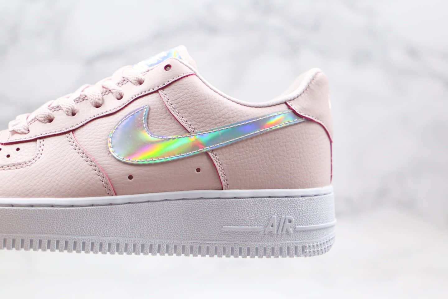 耐克Nike Air Force 1 Low Releasing in Pink纯原版本低帮空军一号粉镭射内置气垫正确鞋面材质 货号：CJ1646-600