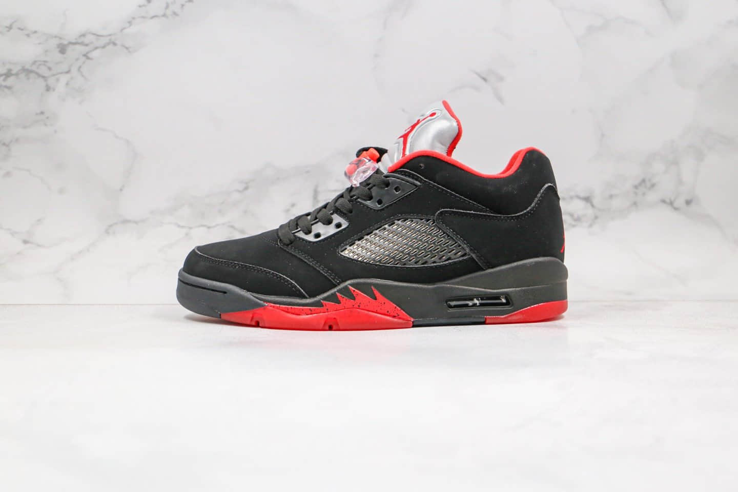 乔丹Air Jordan 5 Low Alternate 90纯原版本低帮AJ5公牛队黑红色内置气垫原厂鞋面材质 货号：819171-001