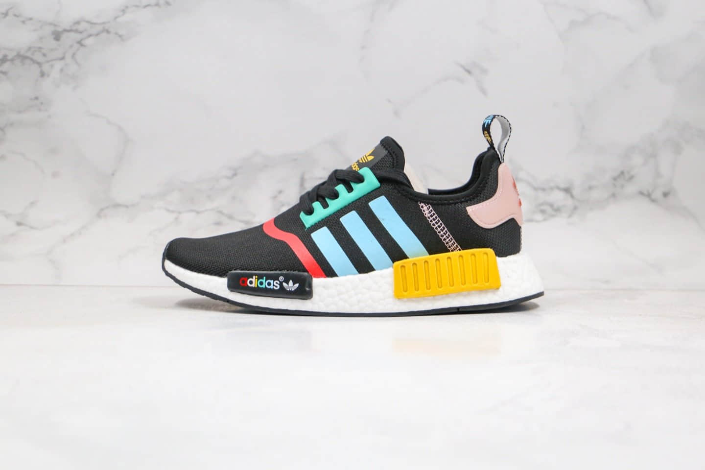 阿迪达斯Adidas Nmd R1纯原版本三叶草黑彩虹黑蓝粉色内置爆米花大底原盒原标 货号：FV7286