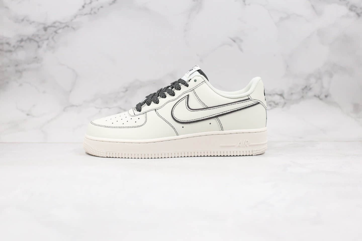 耐克Nike Air Force 1'07 LV8纯原版本低帮空军一号满天星3D立体勾白黑色内置全掌Sole气垫 货号：315122-808