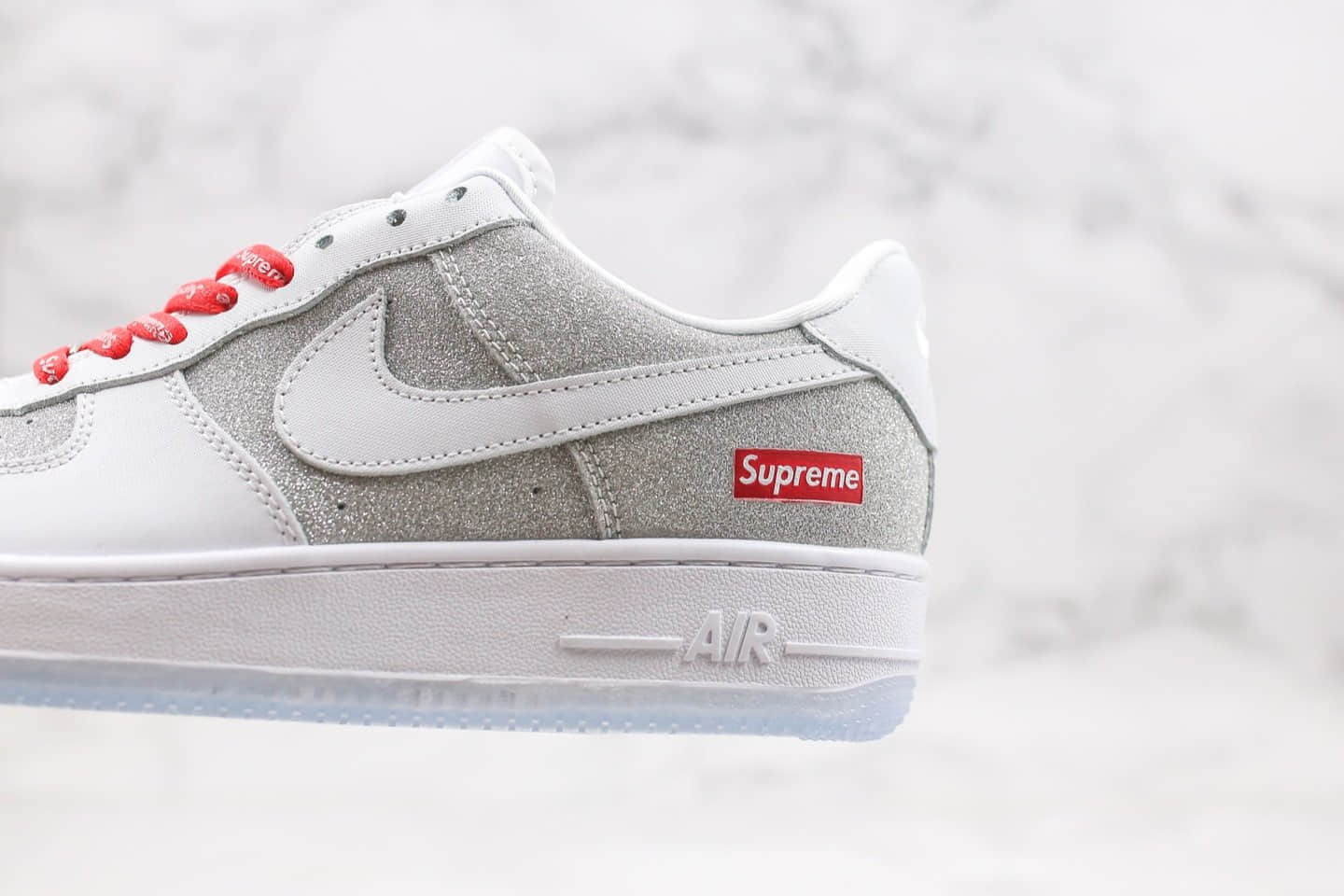 耐克Nike 2020SS AIR FOCRE 1 Low White White公司级版本低帮空军一号Supreme联名款满天星配色内置气垫 货号：AO9286-100