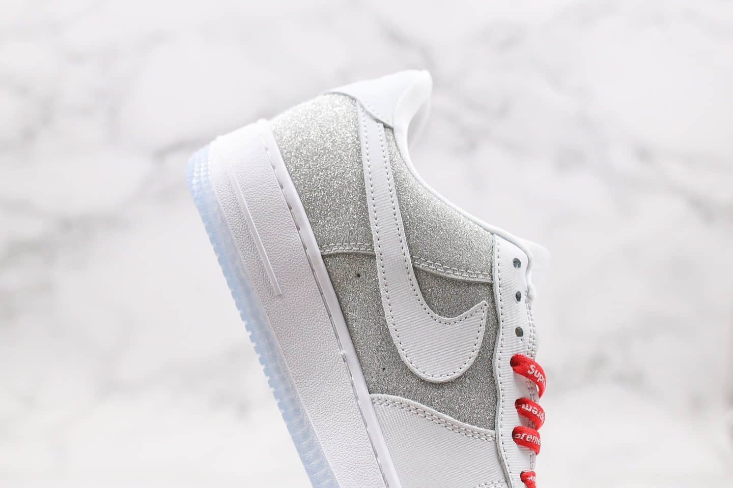 耐克Nike 2020SS AIR FOCRE 1 Low White White公司级版本低帮空军一号Supreme联名款满天星配色内置气垫 货号：AO9286-100