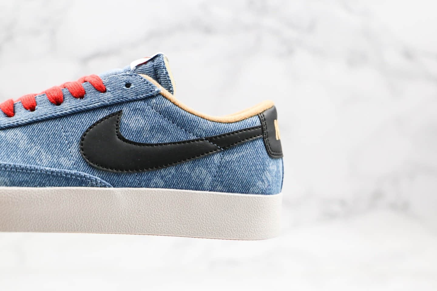 耐克Nike Blazer Mid x Levi's Strauss纯原版本低帮开拓者李维斯联名款原盒配件齐全 货号：BQ4808-600