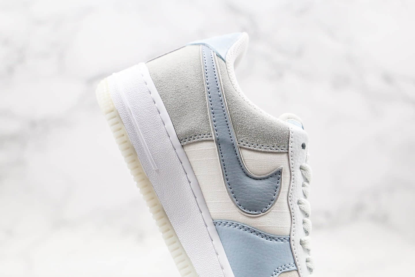 耐克Nike Air Force 1 07 LV8 2 Blue White纯原版本低帮空军一号冰蓝灰蓝色内置气垫原楦头纸板打造 货号：AO2425-400