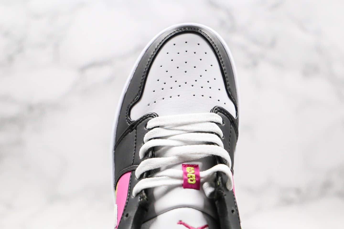 乔丹Air Jordan 1 Low纯原版本低帮AJ1黑芥末黄配色正确头层皮革鞋面原厂后跟定型 货号：CW5564-001