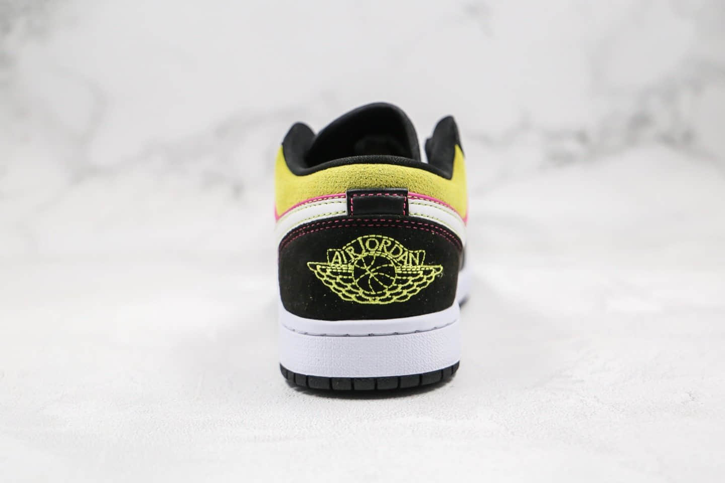 乔丹Air Jordan 1 Low纯原版本低帮AJ1黑芥末黄配色正确头层皮革鞋面原厂后跟定型 货号：CW5564-001