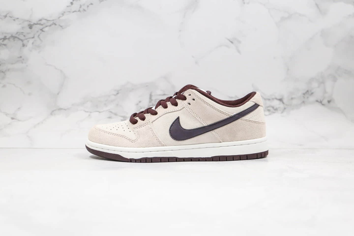 耐克Nike SB Dunk Low “Raygun”公司级版本低帮板鞋米白黑配色完美还原细节 货号：BQ6817-004