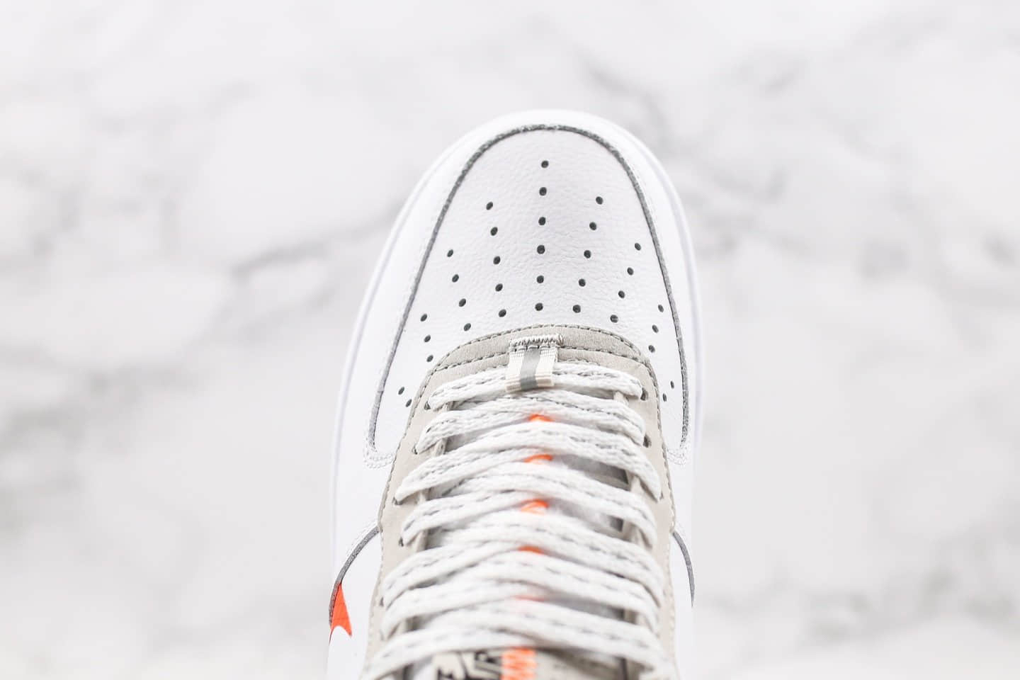 耐克Nike Air Force 1 Low LV8 White Orange纯原版本低帮空军一号白橙大钩子原档案数据开发内置气垫 货号：CD0888-100