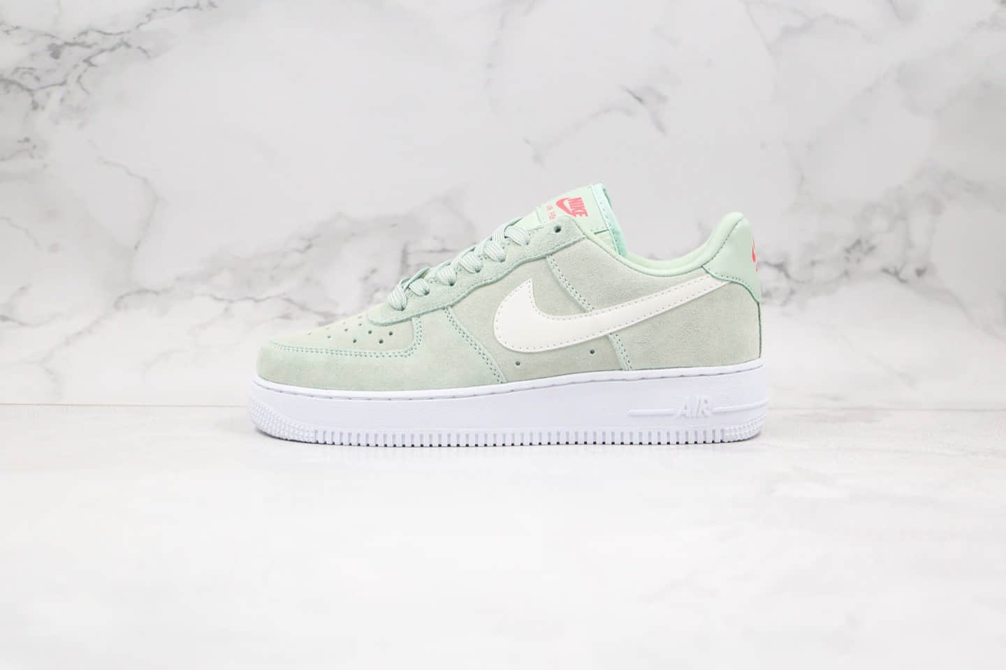 耐克Nike Air Force 1 Frost Green纯原版本低帮空军一号薄荷绿霜淡草绿色3M反光勾内置气垫原盒原标 货号：CV3026-300