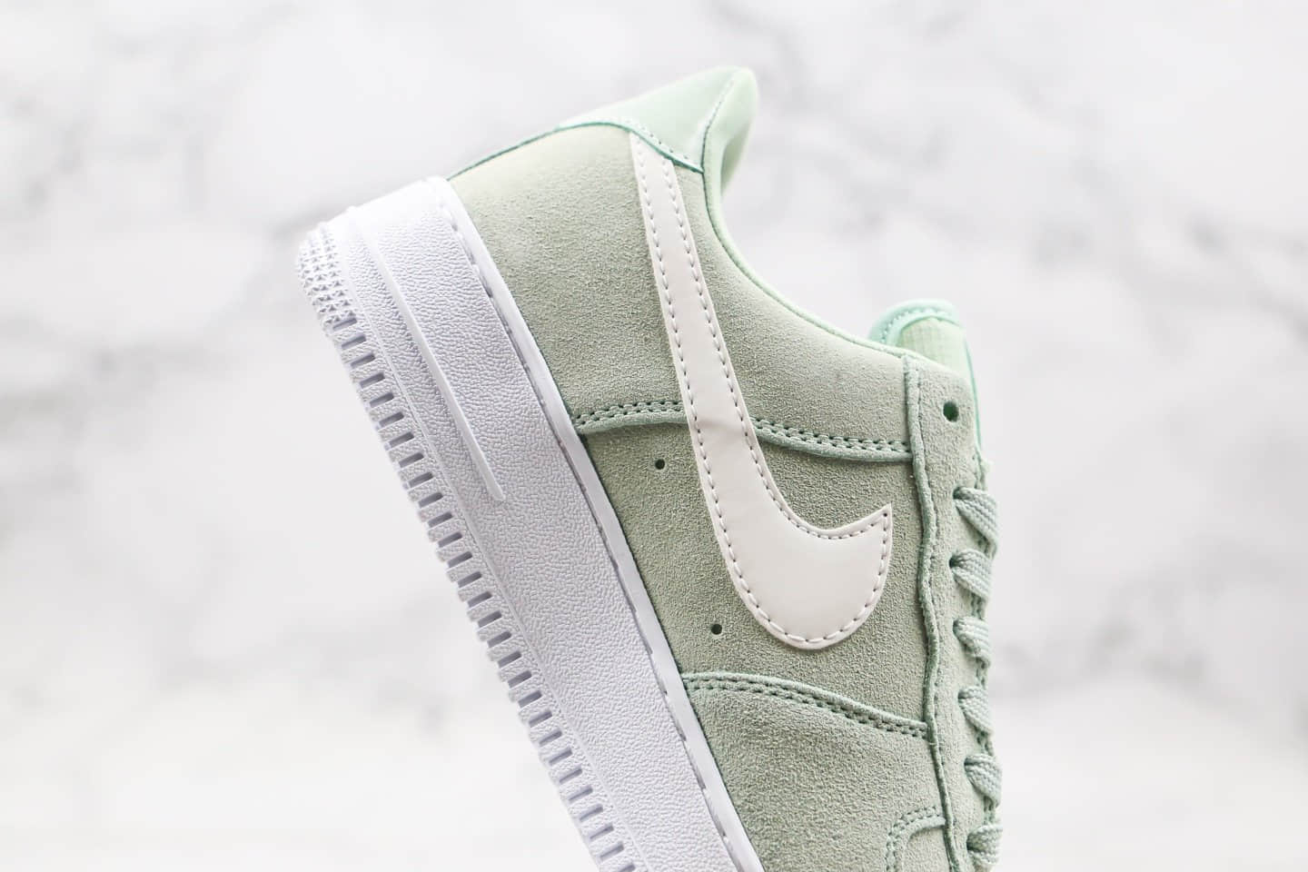 耐克Nike Air Force 1 Frost Green纯原版本低帮空军一号薄荷绿霜淡草绿色3M反光勾内置气垫原盒原标 货号：CV3026-300