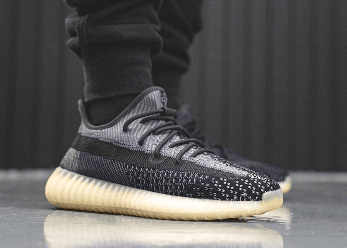 Yeezy Boost 350 V2 “Asriel”上脚图首度曝光！耐脏耐看！