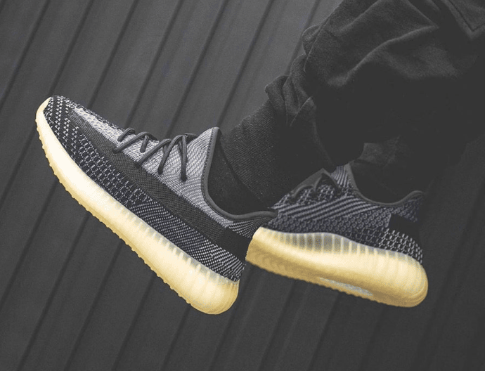 Yeezy Boost 350 V2 “Asriel”上脚图首度曝光！耐脏耐看！