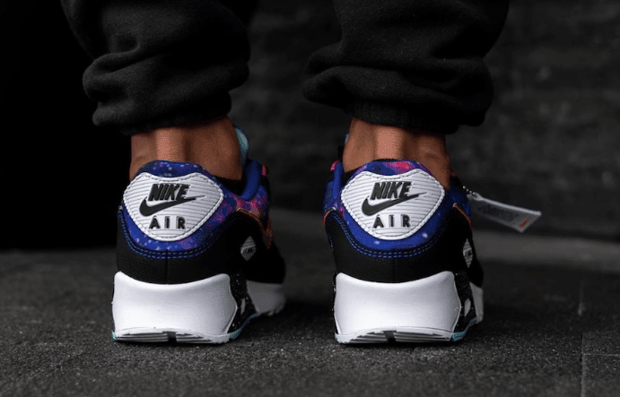 银河星空主题！Nike Air Max 90“ Galaxy”上脚图曝光！ 货号：CW6018-001