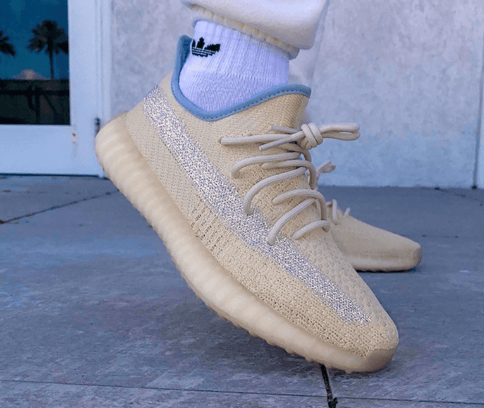 侧透满天星！上脚超清新！Yeezy 350 V2 “Linen”将于4月18日发售！ 货号：FY5158