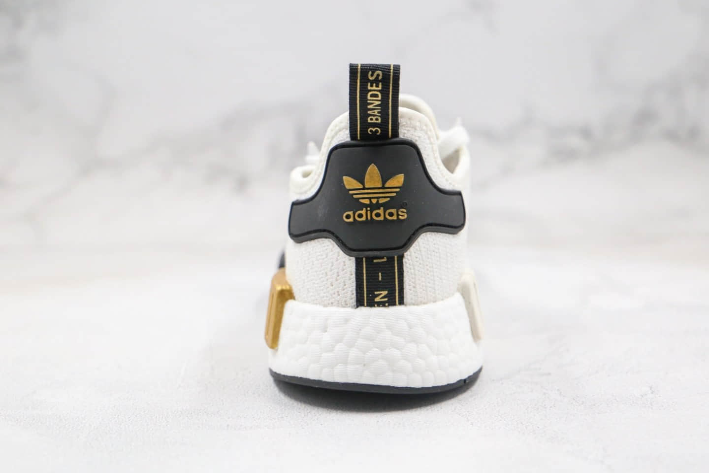 阿迪达斯Adidas Nmd R1纯原版本爆米花跑鞋白金黑色拼色正确Boost爆米花大底区别市面通货版本 货号：EG5662