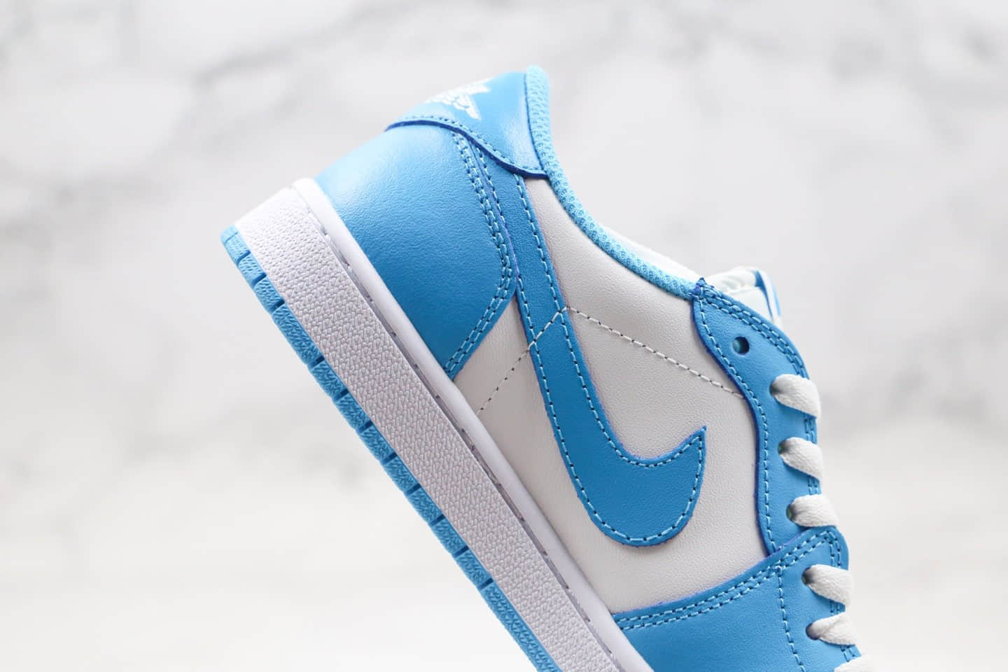 乔丹Air Jordan 1 Low UNC x Nike SB低帮SB联名款AJ1北卡蓝配色纯原版本正确鞋面材质卡色原盒原标 货号：CJ7891-401