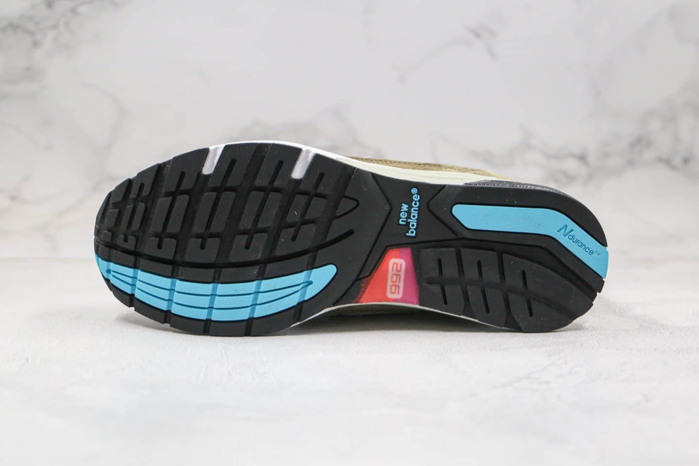 新百伦New Balance Made in USA M992纯原版本美产系列慢跑鞋卡其色原盒配件原楦头纸板打造 货号：W992WT
