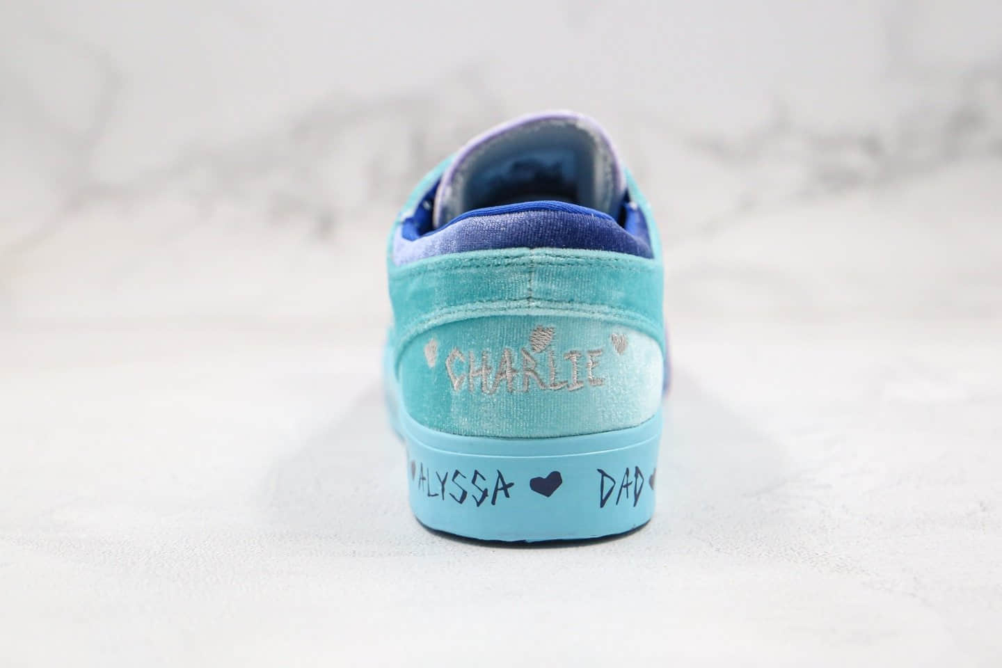 耐克Nike SB Zoom Janoski DB x Desiree Castillo纯原版本低帮SB板鞋天鹅绒蓝紫色DB慈善联名款原鞋开模一比一打造 货号：CV2365-400