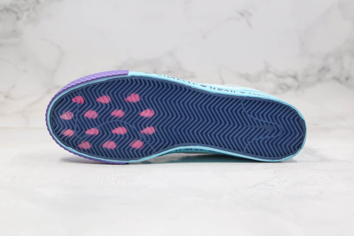耐克Nike SB Zoom Janoski DB x Desiree Castillo纯原版本低帮SB板鞋天鹅绒蓝紫色DB慈善联名款原鞋开模一比一打造 货号：CV2365-400