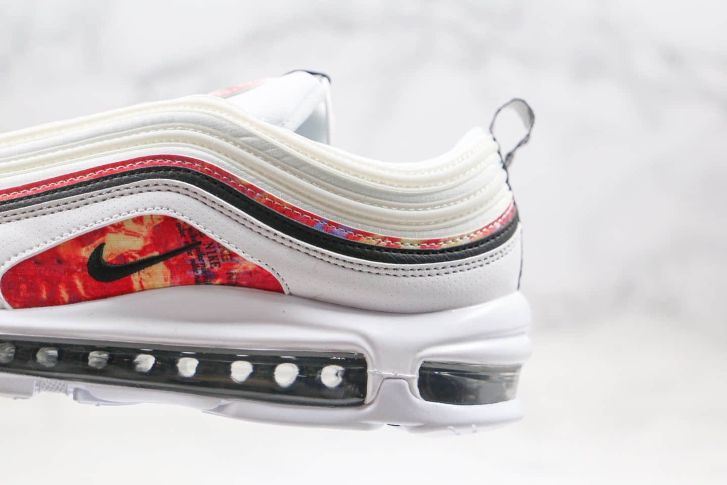 耐克Nike Air Max 97纯原版本子弹头气垫鞋全新炫彩图案红黄蓝色内置真实气垫 货号：CU4731-100