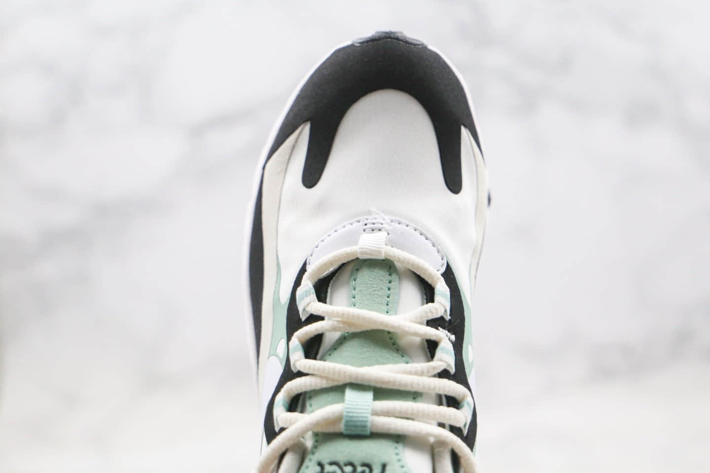 耐克Nike Air Max 270V2 React纯原版本半掌气垫跑步鞋米白绿黑色内置真小潘气垫原盒原标 货号：CI3899-001