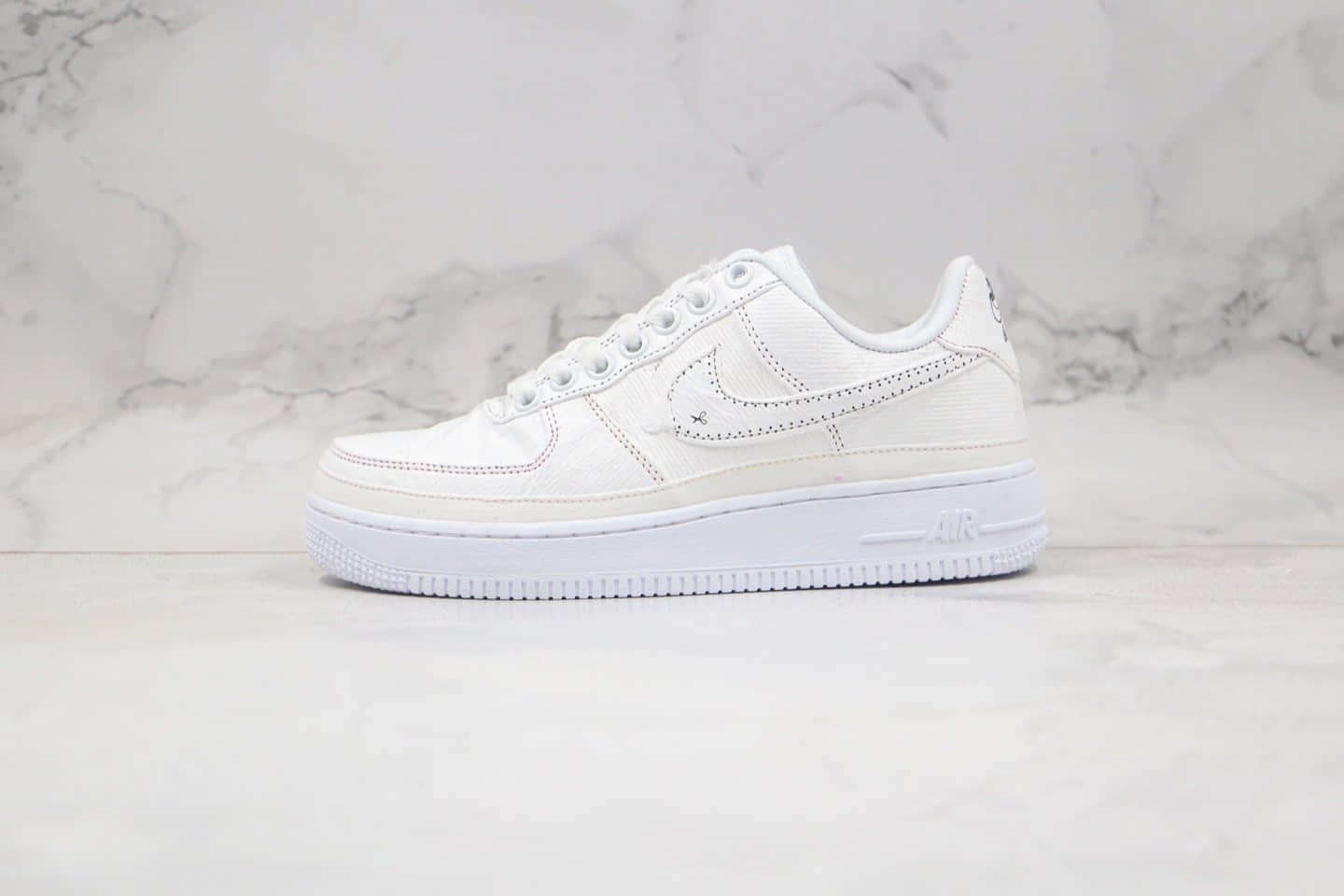 耐克Nike Air Force 1 Low纯原版本低帮空军一号虚线小剪刀撕撕乐帆布鞋内置气垫原楦头纸板打造 货号：CJ1650-101