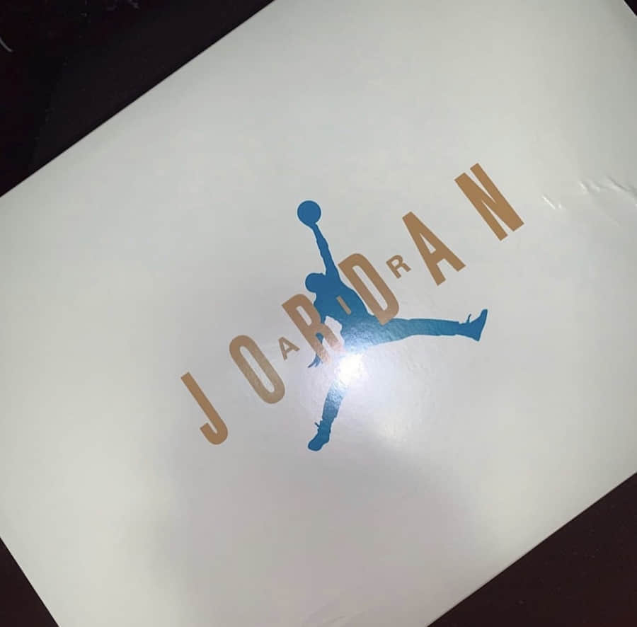 SoleFly x AJ10十周年纪念配色实物细节图曝光！看来又是高规格打造！ 货号：CW5854-200