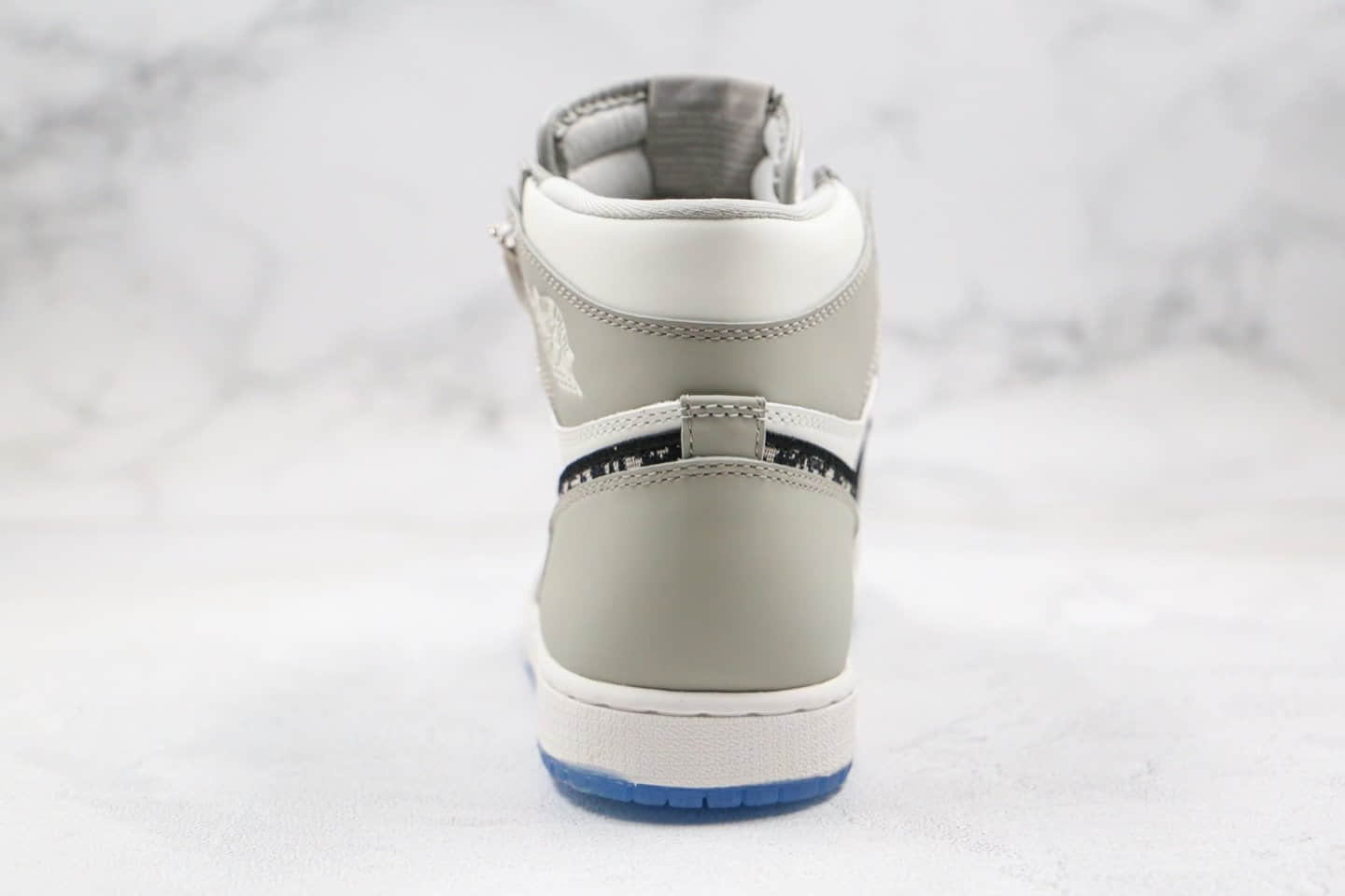 乔丹Dior x Air Jordan 1 High OG纯原版本迪奥联名款35周年限量联名款AJ1原盒原标正确鞋面材质 货号：CQ7629-013