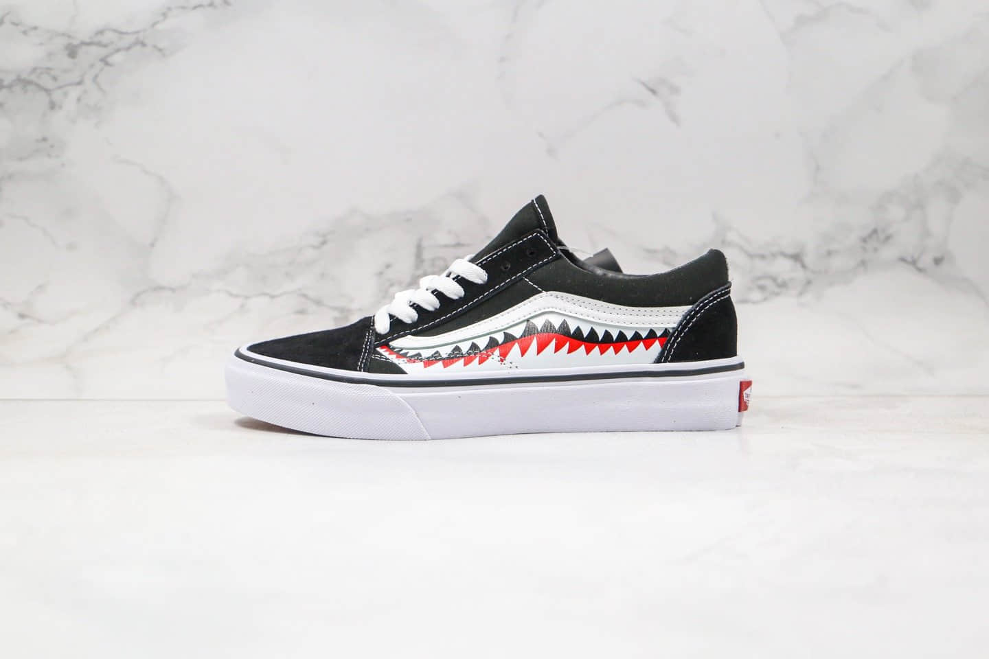 万斯Vans BATHING APE 2020公司级版本春夏新款猿人将军鲨鱼图案配色原厂硫化大底内置钢印