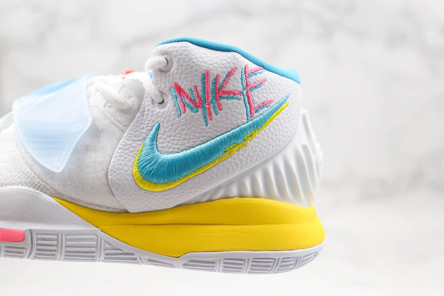 耐克Nike KYRIE 6 EP纯原版本欧文6代实战篮球鞋白黄蓝色大风车内置气垫支持实战 货号：BQ4630-101