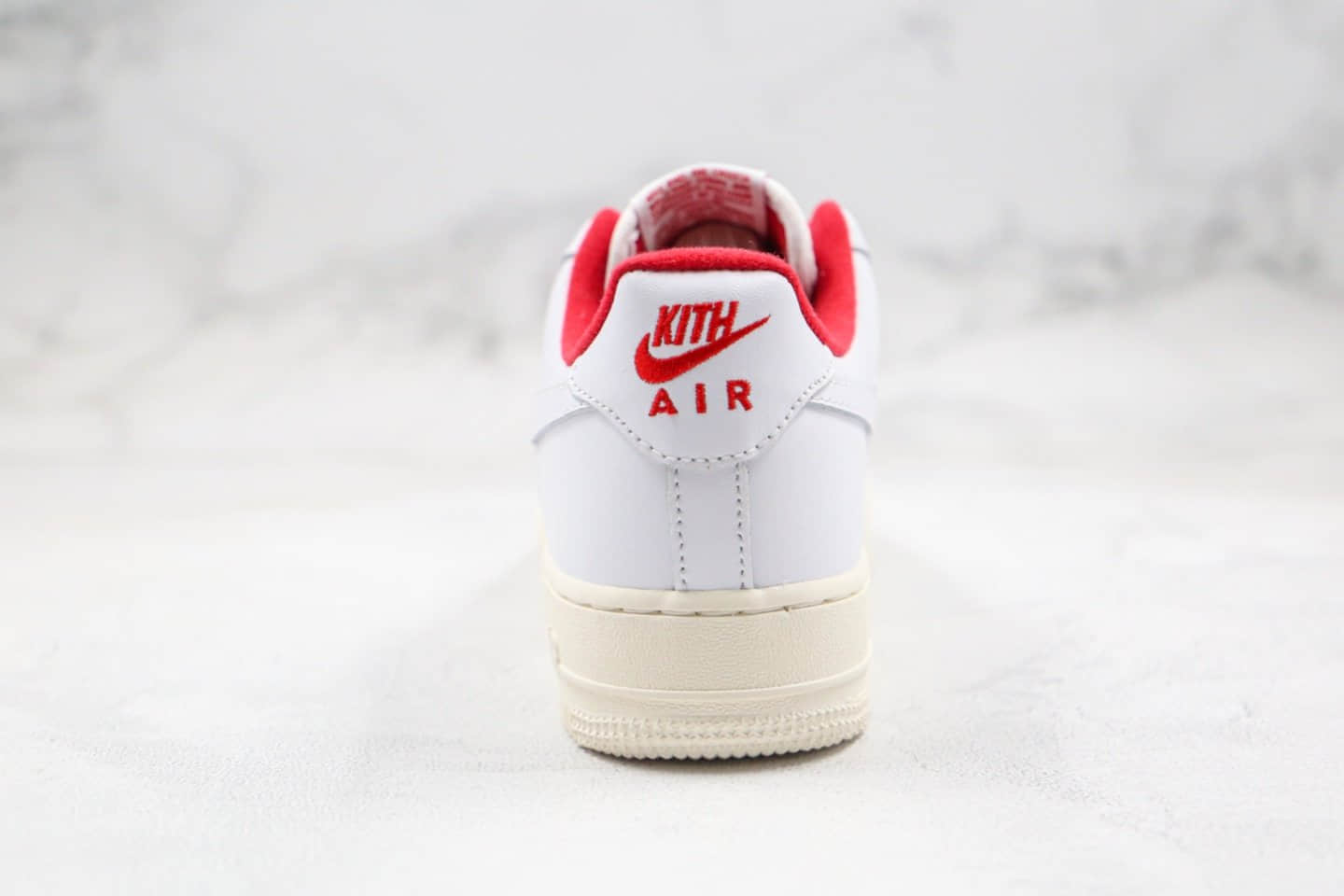 耐克Nike Air Force1 Ronnie Fieg it x KITH纯原版本低帮空军一号日本限定浮雕木盒包装白红色内置气垫原盒配件 货号：CU2980-193