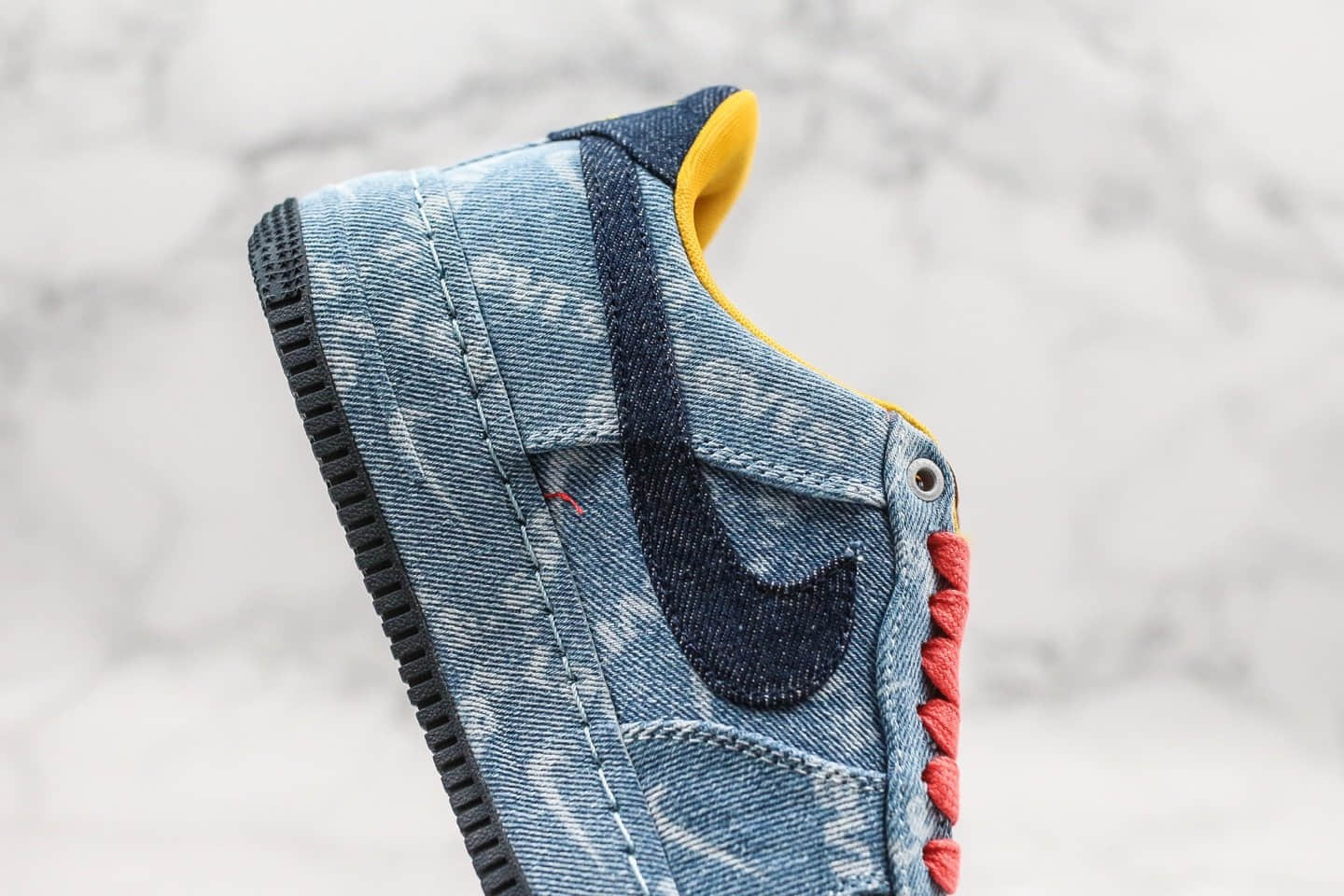 耐克Levi's x Nike Air Force 1 Low纯原版本李维斯联名款低帮空军一号水洗牛仔配色内置气垫正确鞋面材质 货号：CV0670-447