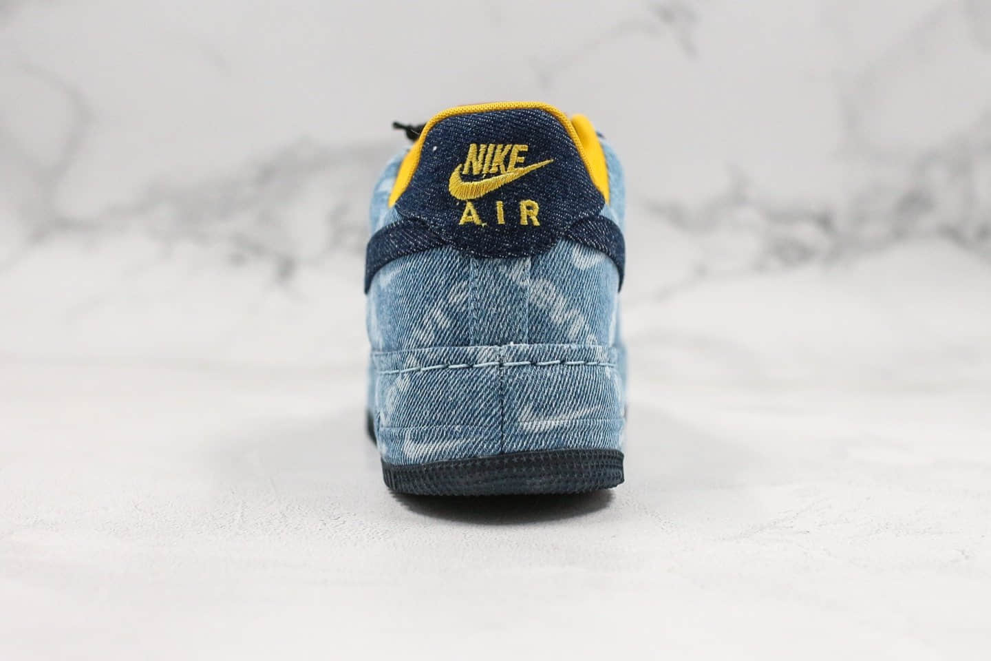 耐克Levi's x Nike Air Force 1 Low纯原版本李维斯联名款低帮空军一号水洗牛仔配色内置气垫正确鞋面材质 货号：CV0670-447