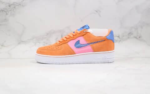 耐克Nike WMNS Air Force 1 '07纯原版本低帮空军一号橙粉蓝色编织格子钩内置气垫 货号：CW7300-800